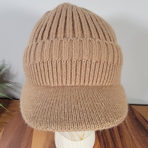Tan Knit Cap with Ear Flaps Faux Fur Lined Winter Mens Cap MASH Style - Picture 9 of 12